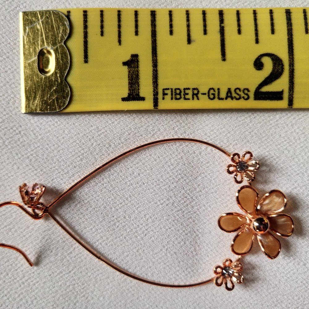 Handcrafted Flower Dangle Earrings - Picture 7 of 7